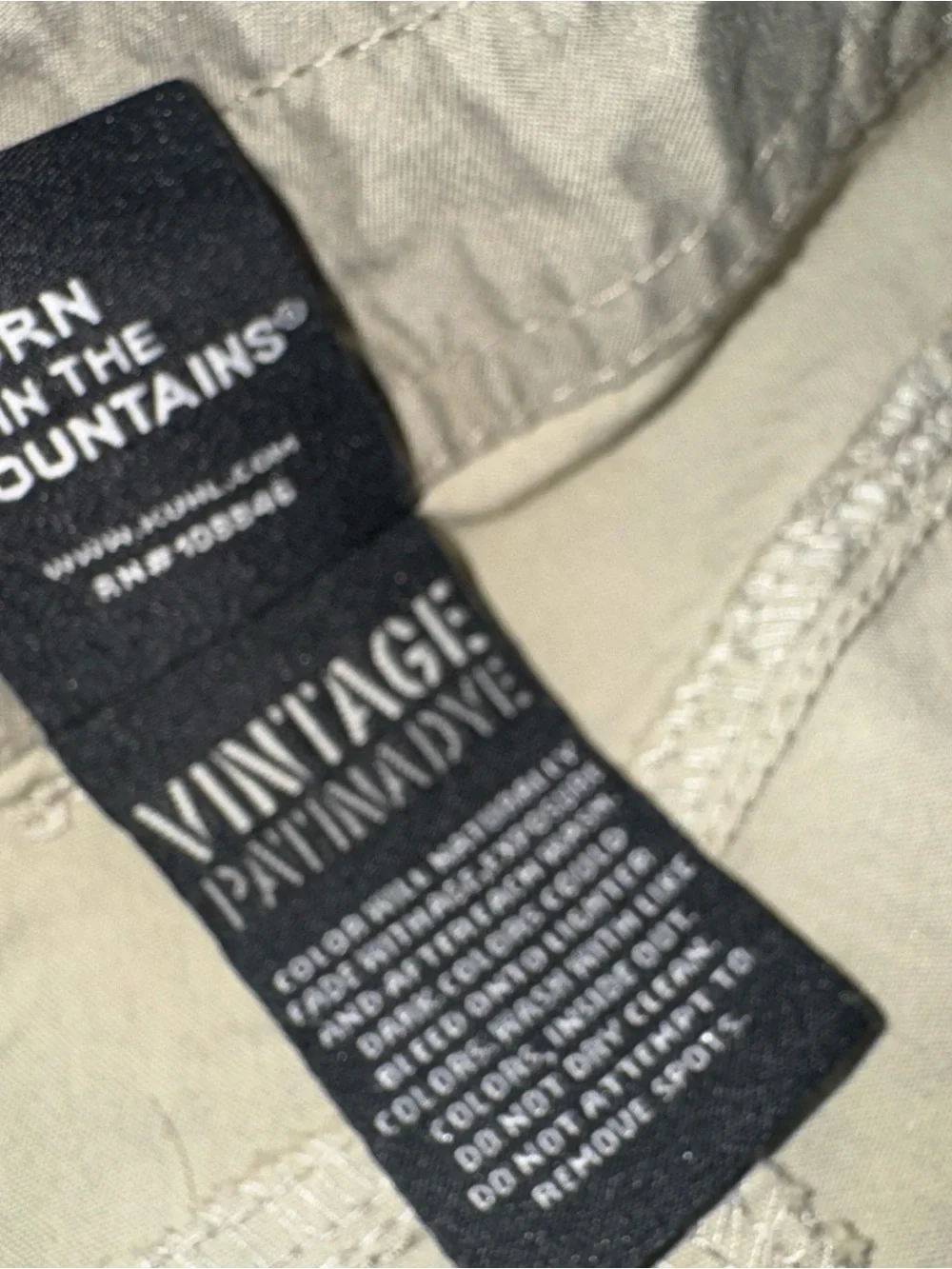 Kuhl Renegade Shorts sz. 36 Beige Khaki Cargo Hiking Outdoors Utility zip pocket